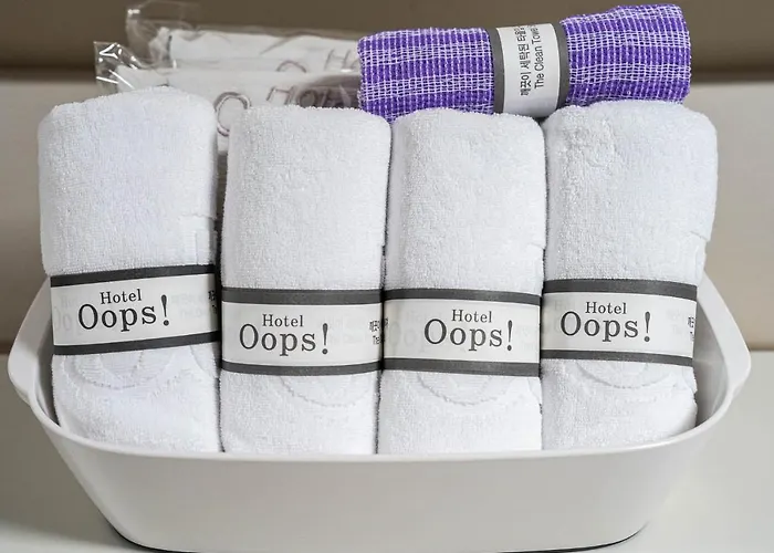 Oops ホテル